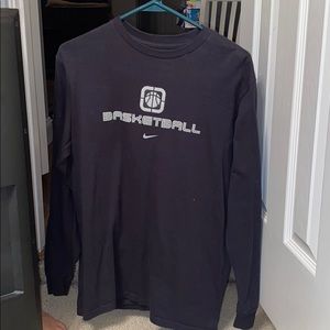 Nike basketball long sleeve shirt